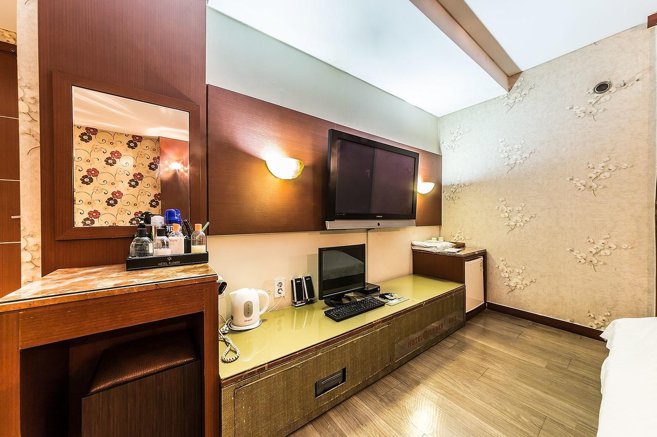 Flower Hotel Seoul Exterior photo
