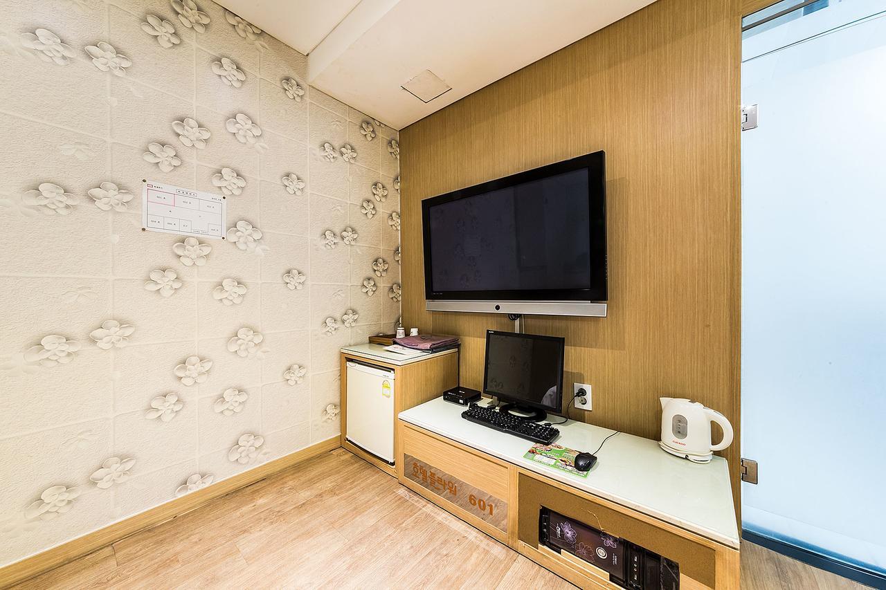 Flower Hotel Seoul Exterior photo